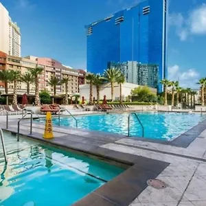 Signature Suites By Voyargo Deluxe Studio Mountain View 32Nd Fl Apartment Las Vegas